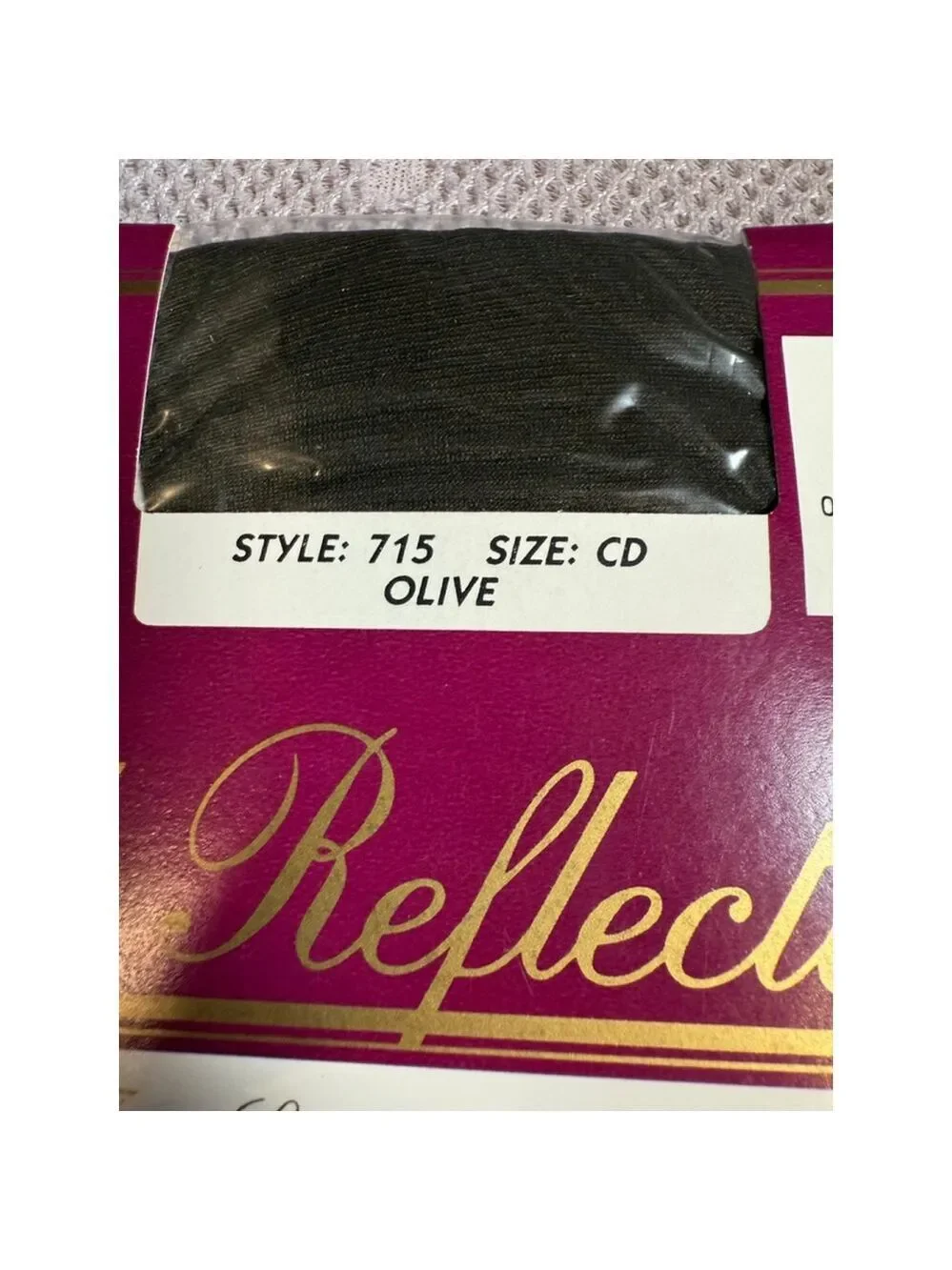 3 Hanes Silk Reflections Sheer Sandalfoot Pantyhose CD Bordeaux Pink Olive